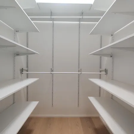 Willamo Three Bedroom V *