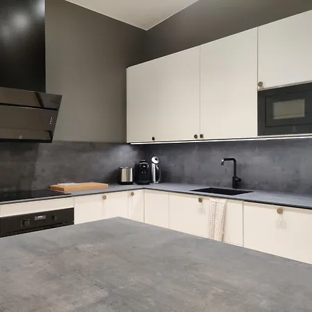 Willamo Three Bedroom V *